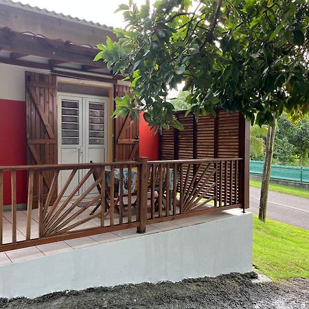 F2 meublé chez sidoine Le Moule Exterior foto